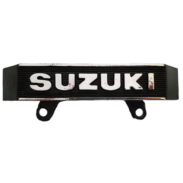 Imagen de Emblema  Frontal Suzuki Ax100 Cromado